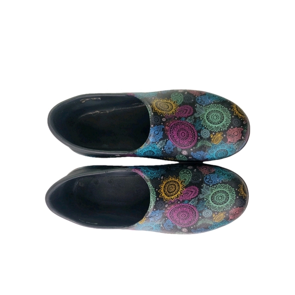 Crocs Women's Multicolor Patterned Clogs Size 8 - image 5
